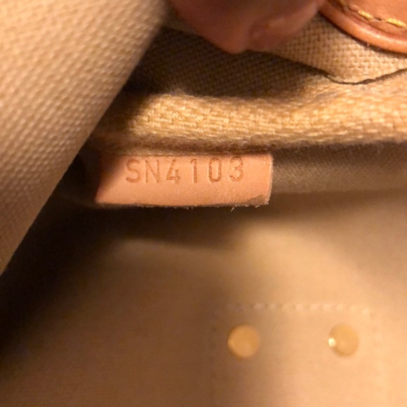 ‼️SOLD‼️⬇️⬇️⬇️☑️LOUIS VUITTON AVA PURSE DAMIER - Picture 5 of 6